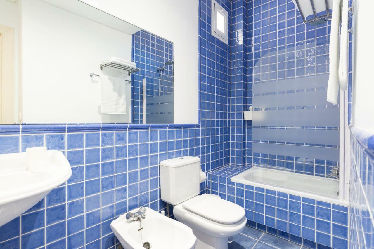 Gr2-Large Groups Apt-Walking Distance To Old Town Apartment Malaga Ngoại thất bức ảnh