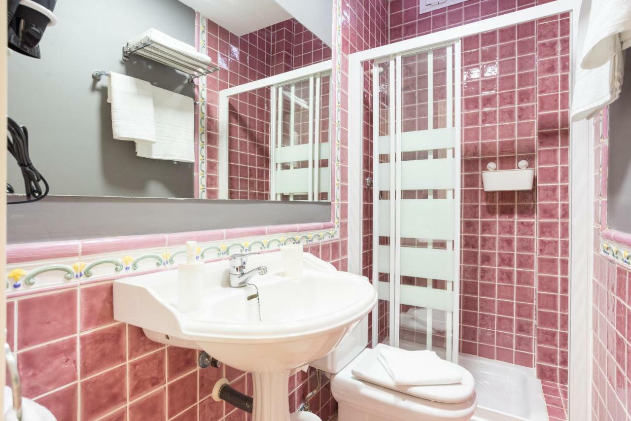 Gr2-Large Groups Apt-Walking Distance To Old Town Apartment Malaga Ngoại thất bức ảnh